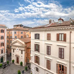 https://pantheon-luxury-house.it-romehotels.com